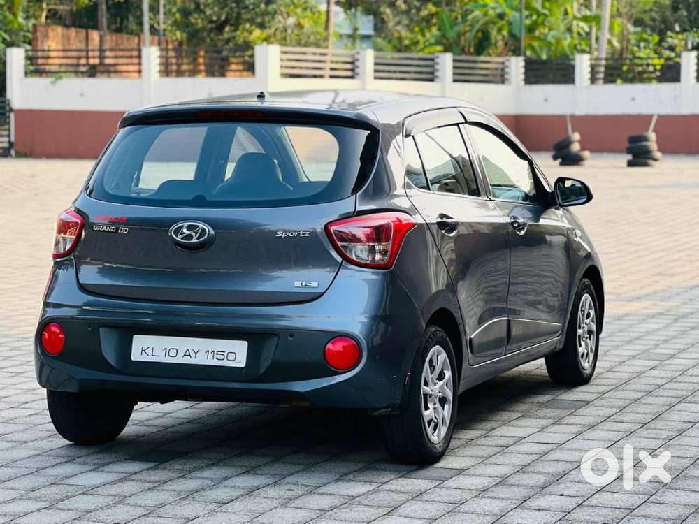 Hyundai I10 Sportz, 2017, Petrol