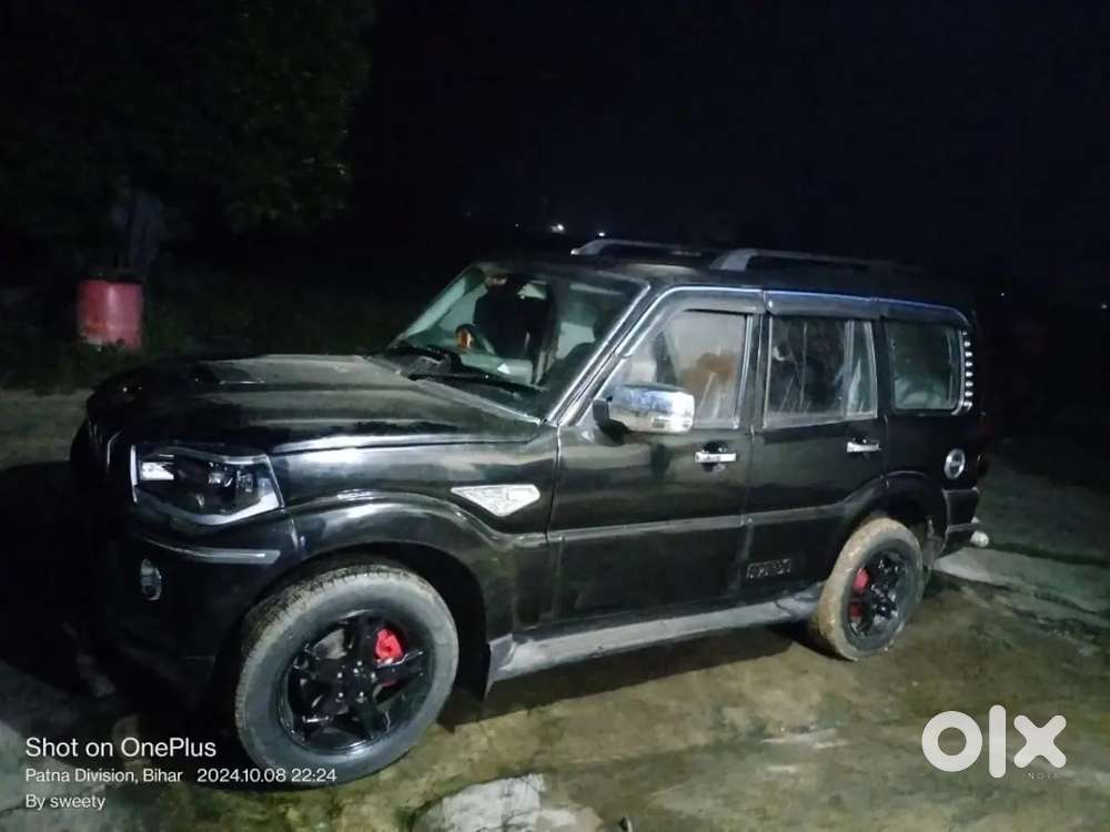 Mahindra Scorpio Diesel S10 2016
