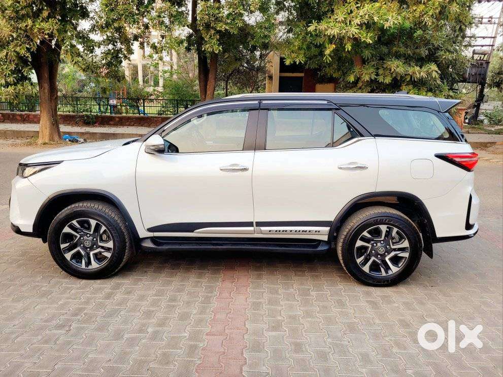 Toyota Fortuner Legender 4x2 At 2.8, 2025, Diesel