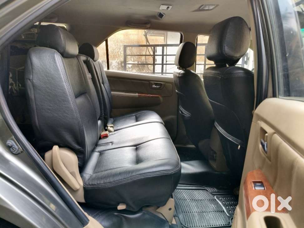 Toyota Fortuner 3.0 4x4 Manual, 2011, Diesel