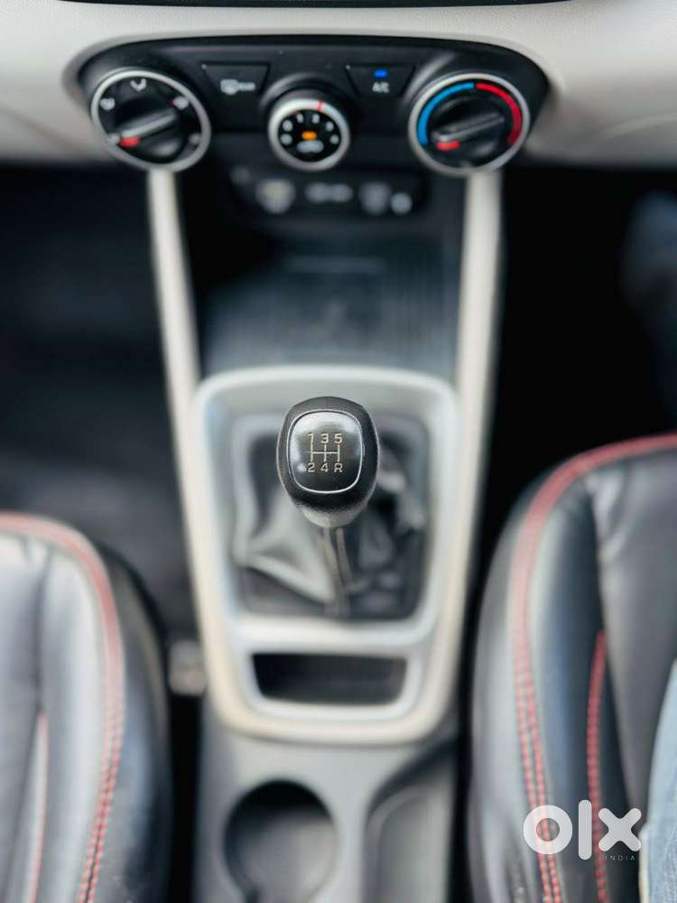 Hyundai Venue S 1.2 Petrol, 2025, Petrol