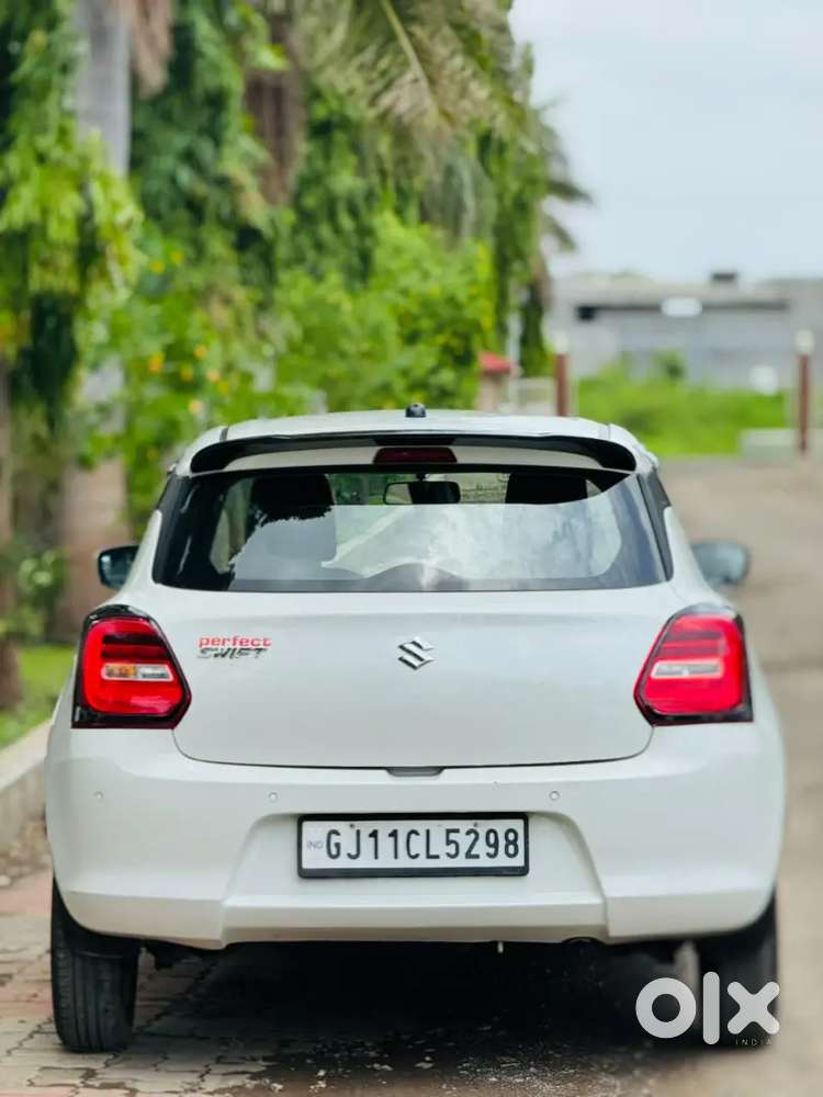 Maruti Suzuki Swift Vxi Petrol 2024