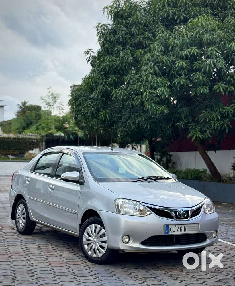 Toyota Etios V, 2016, Petrol