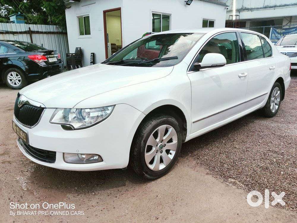 Skoda Superb Elegance 1.8 Tsi At, 2011, Petrol