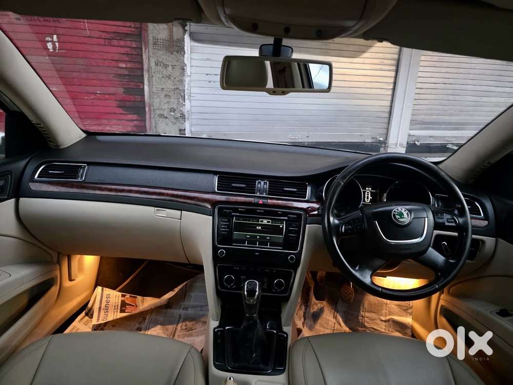 Skoda Superb Elegance 1.8 Tsi Mt, 2012, Petrol