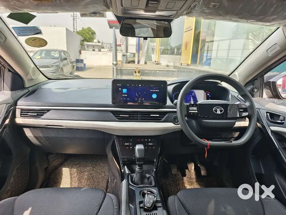 Tata Nexon Cng Creative Plus Ps 2025 Model