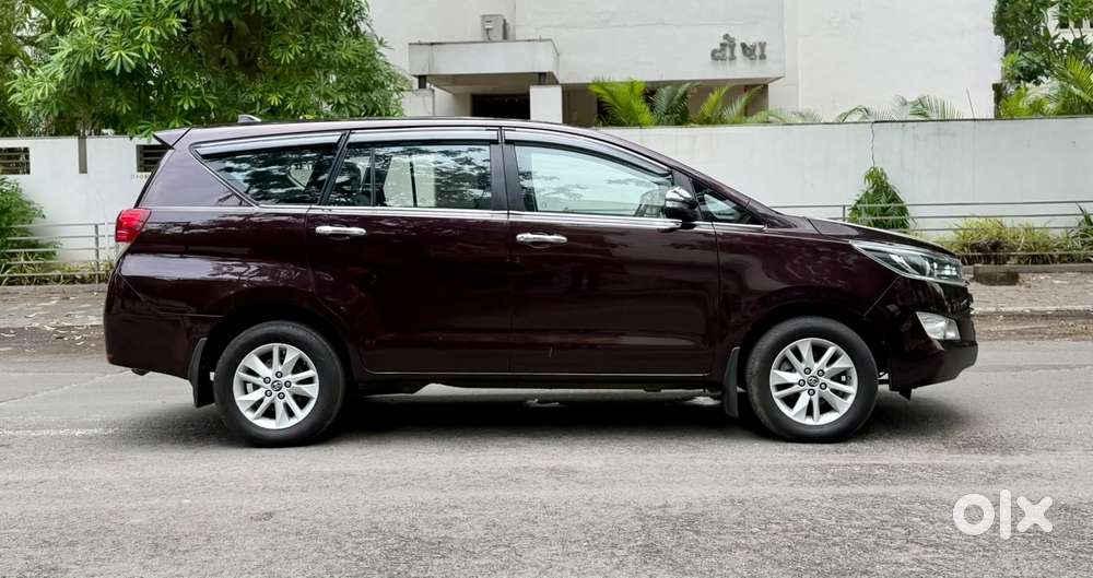 Toyota Innova Crysta 2.7 V, 2017, Diesel