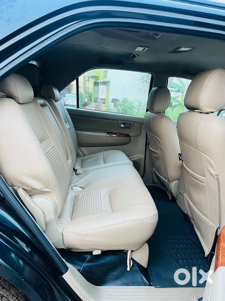 Toyota Fortuner 2010 Diesel