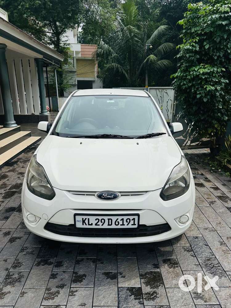 Ford Figo Petrol Zxi, 2011, Petrol