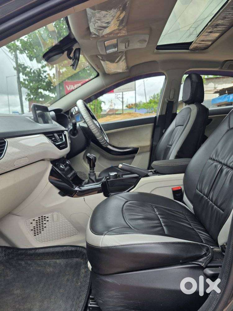 Tata Nexon 1.2 Revotron Xz Plus, 2022, Petrol
