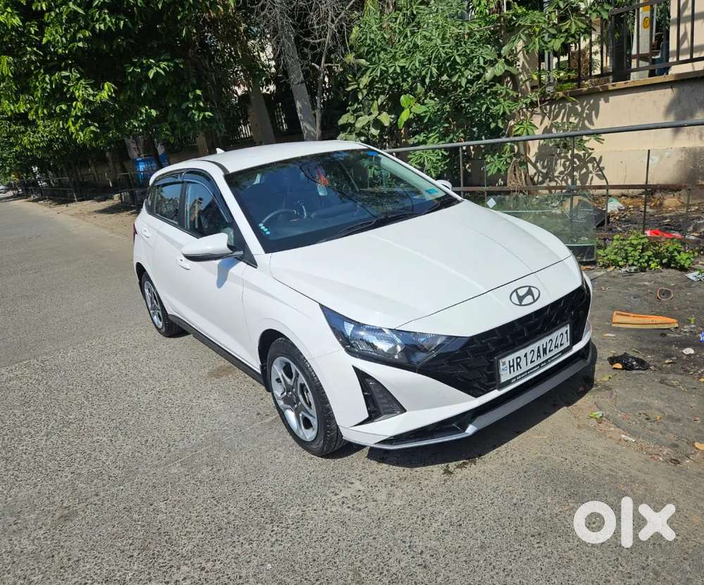 Hyundai New I20 2025 Petrol 4000 Km Driven