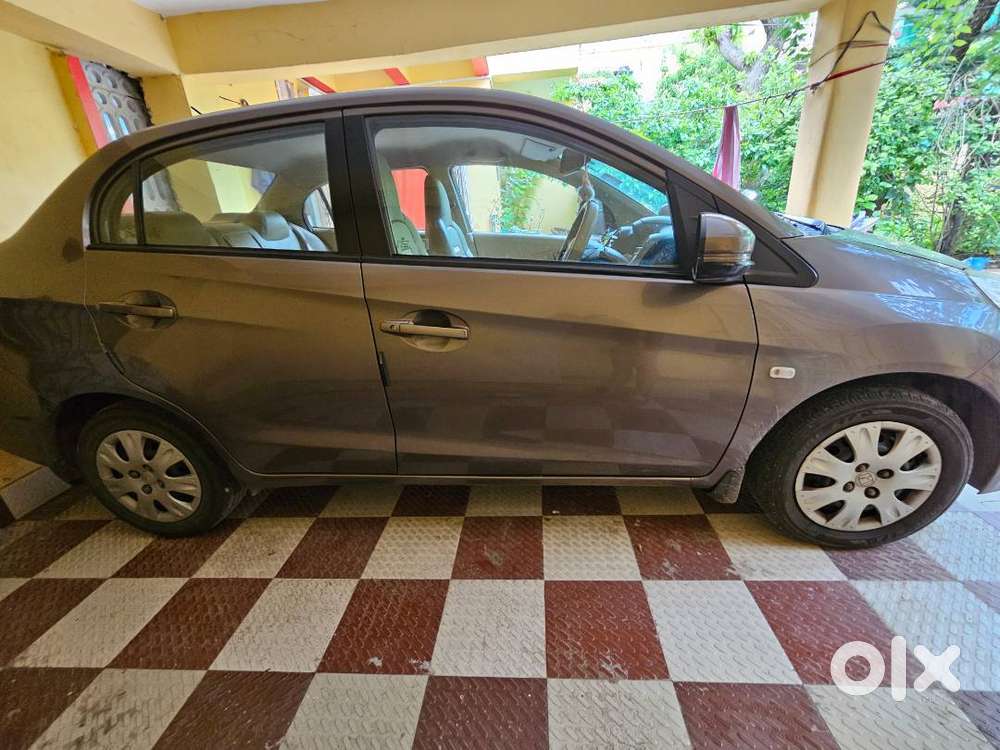 Honda Amaze 2015 Variant