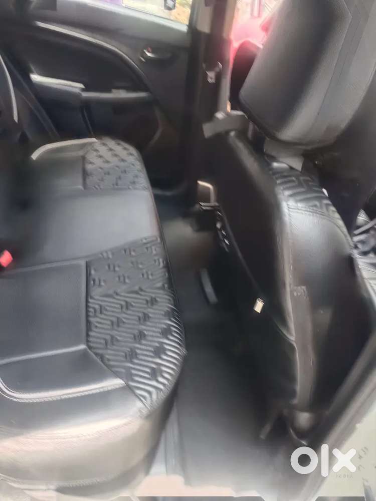 Maruti Suzuki Brezza Lxi 2023