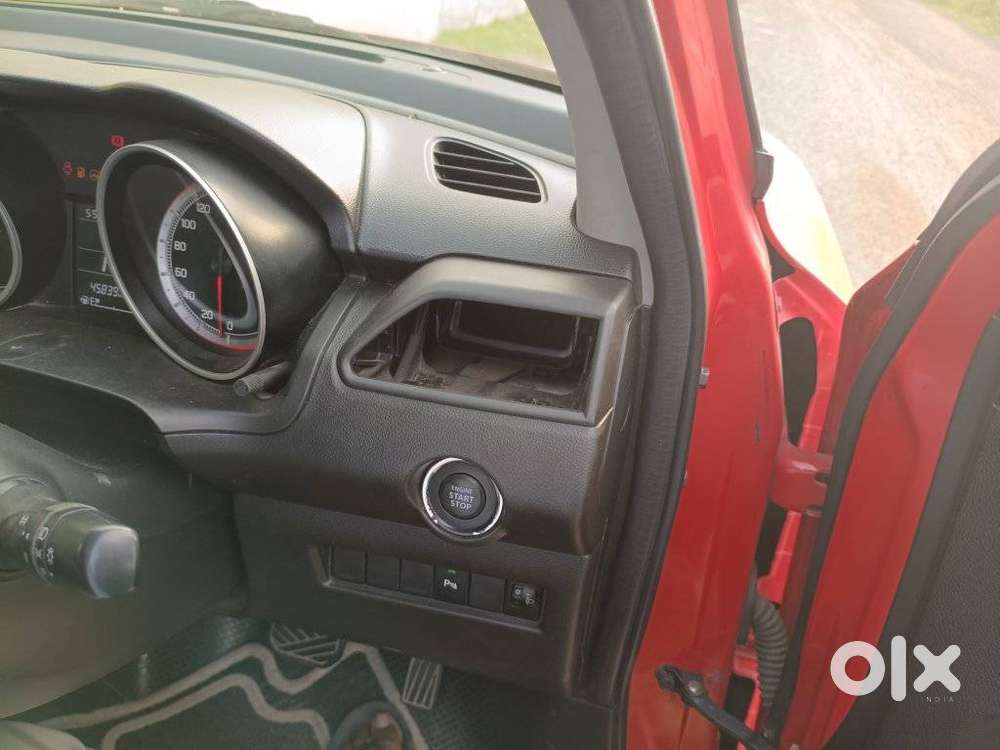 Mahindra Marazzo, 2019, Diesel
