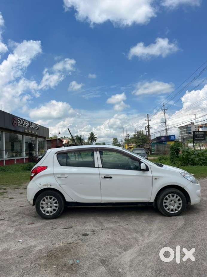 Hyundai I20 Magna 1.2 Mt, 2011, Petrol