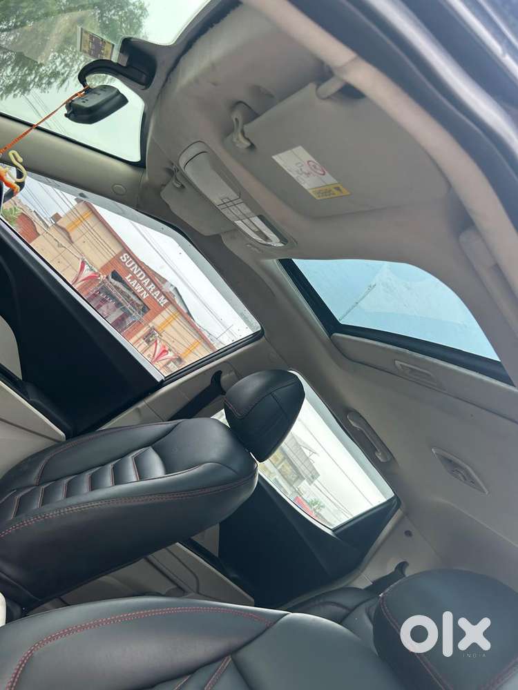 Mahindra Xuv300 W6 Diesel, 2023, Diesel