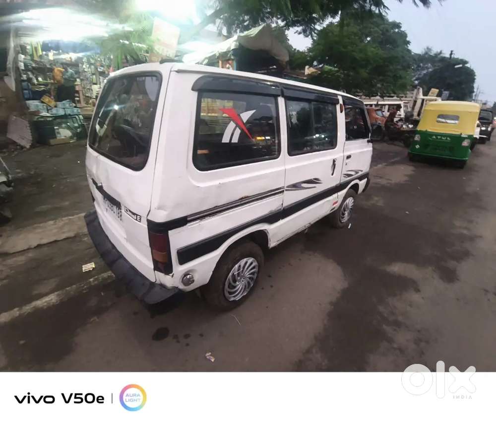 Maruti Suzuki Omni 5-seater 2010