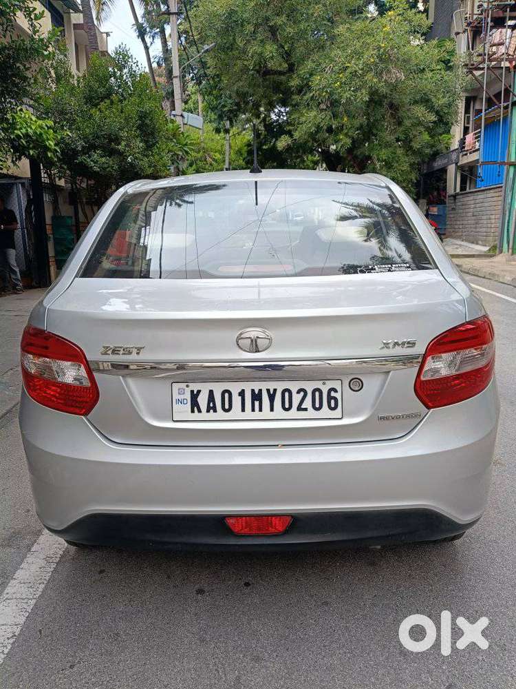 Tata Zest Premio, 2014, Petrol