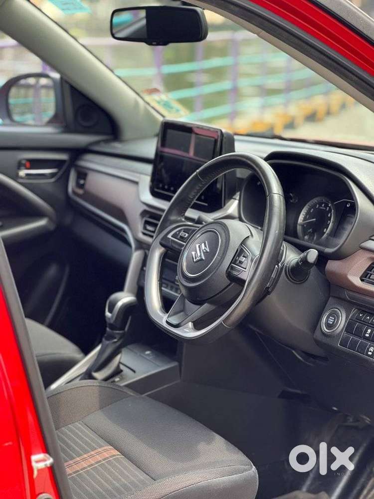 Maruti Suzuki Brezza 1.5 Zxi At Smart Hybrid Dual Tone, 2024, Petrol