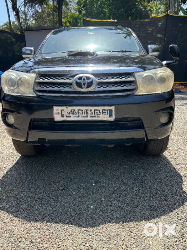 Toyota Fortuner 3.0 4x4 Manual, 2010, Diesel