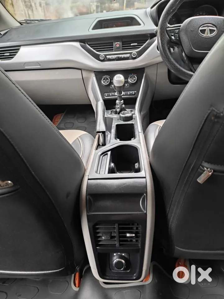 Tata Nexon 1.5 Revotorq Xt, 2018, Diesel