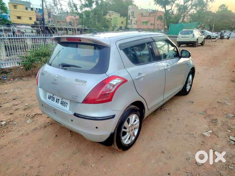 Maruti Suzuki Swift 2018 Zxi Plus, 2012, Petrol