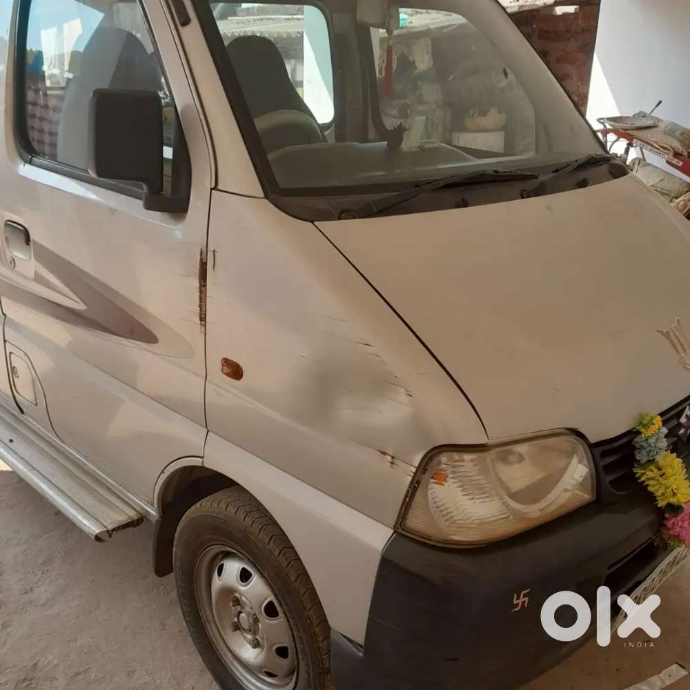 Maruti Suzuki Eeco 2011 Petrol 137800 Km Driven