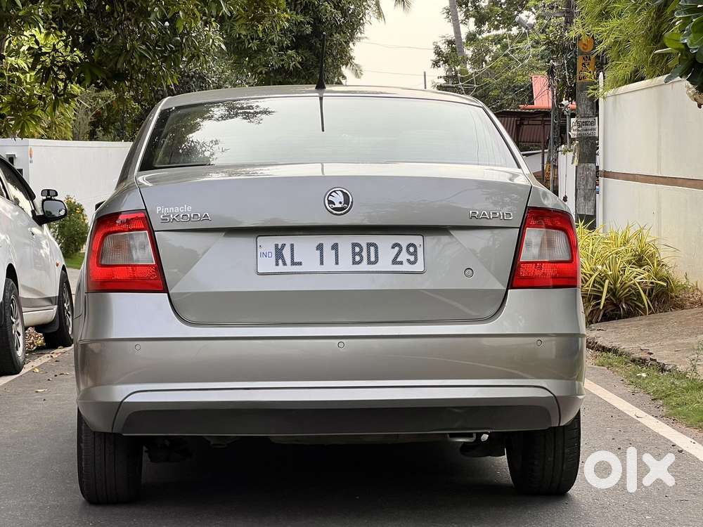 Skoda Rapid [2016-2021] 1.6 Mpi Style Plus, 2016, Petrol