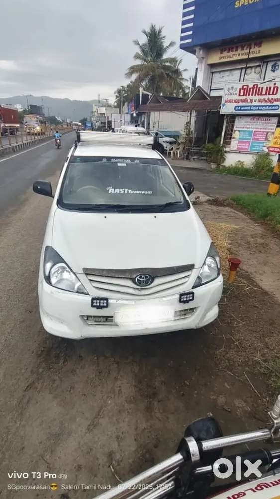 Toyota Innova 2.0 E 2008