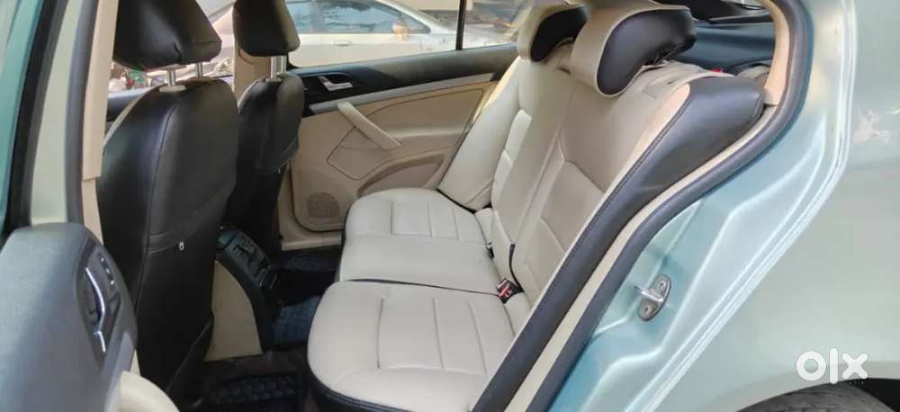 Skoda Laura