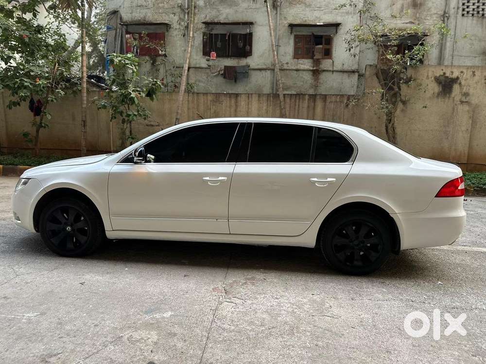 Skoda Superb 2012