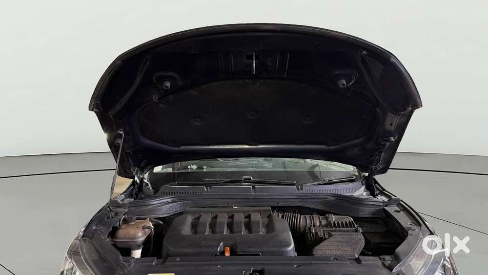 Mahindra Xuv700 2.2 Ax 3 Diesel At 5 Str, 2022, Petrol