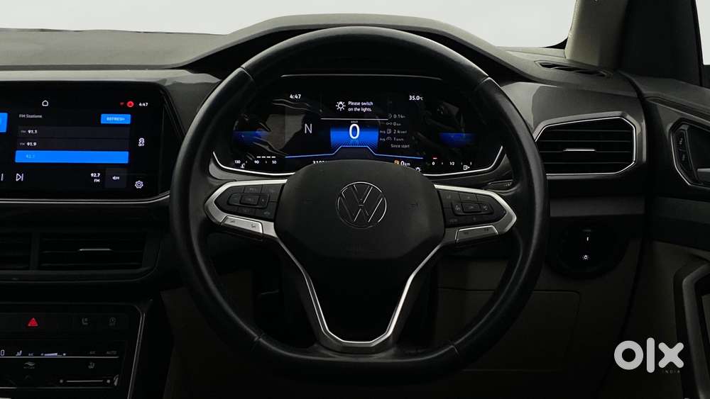 Volkswagen Taigun 1.0 Tsi Topline At, 2023, Petrol