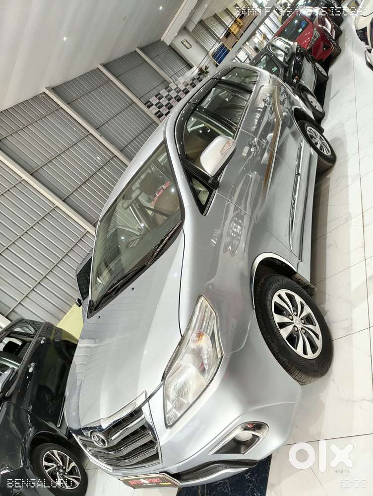 Toyota Innova 2.5 Vx 7 Seater Bs Iv, 2015, Diesel