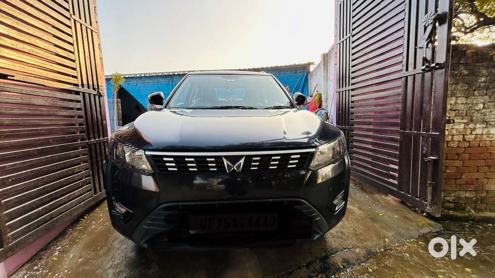 Mahindra Xuv300 Diesel 2023..under Company Warranty Till April 2027