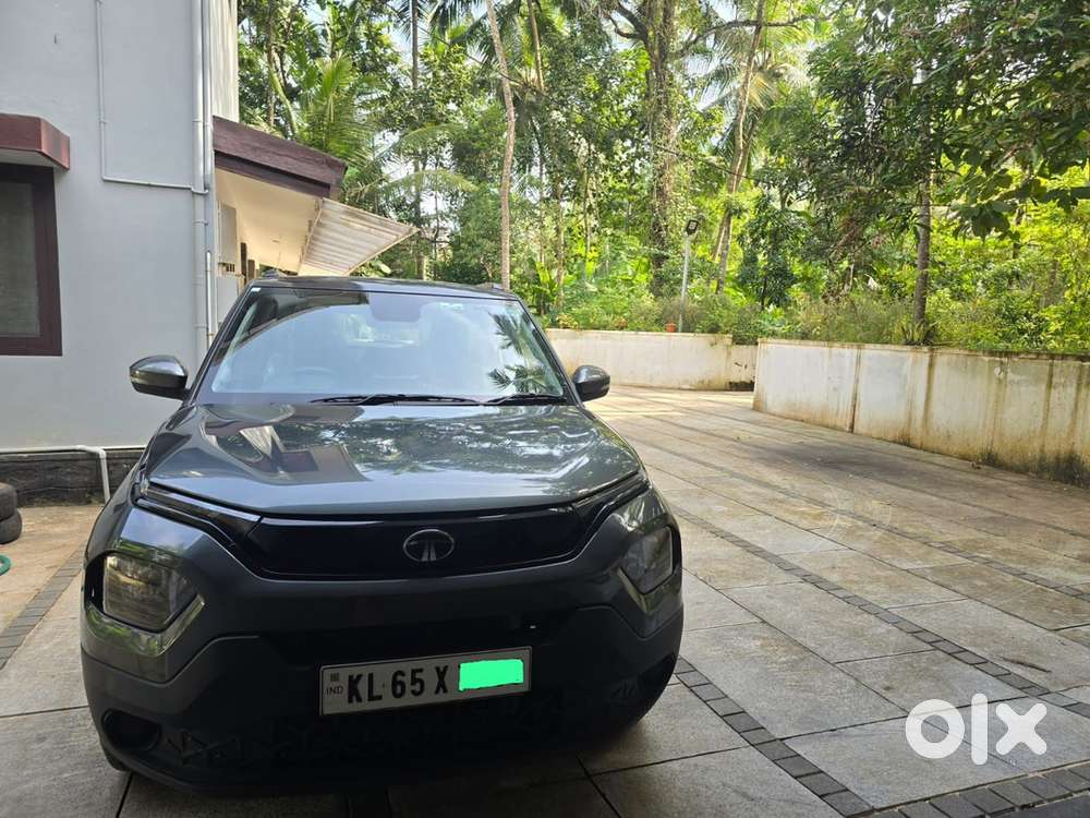 Tata Punch Facelift Petrol 2025