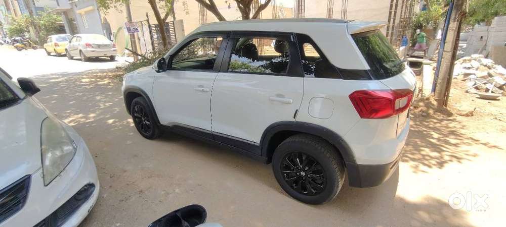 Maruti Suzuki Brezza Zxi Plus At, 2020, Petrol