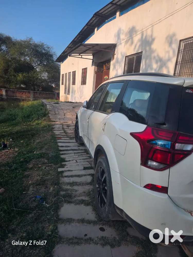 Mahindra Xuv500 2018 Diesel 65000 Km Driven