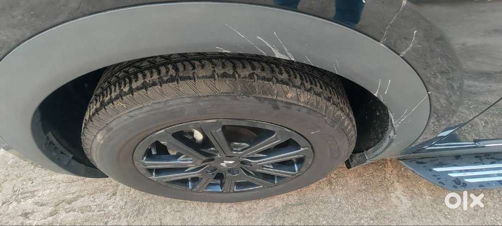 Xuv700 Ax7l 6str