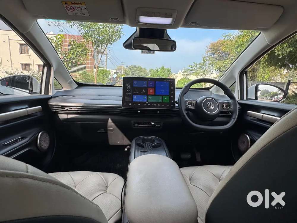 Mg Windsor Ev Essence Pro 2025