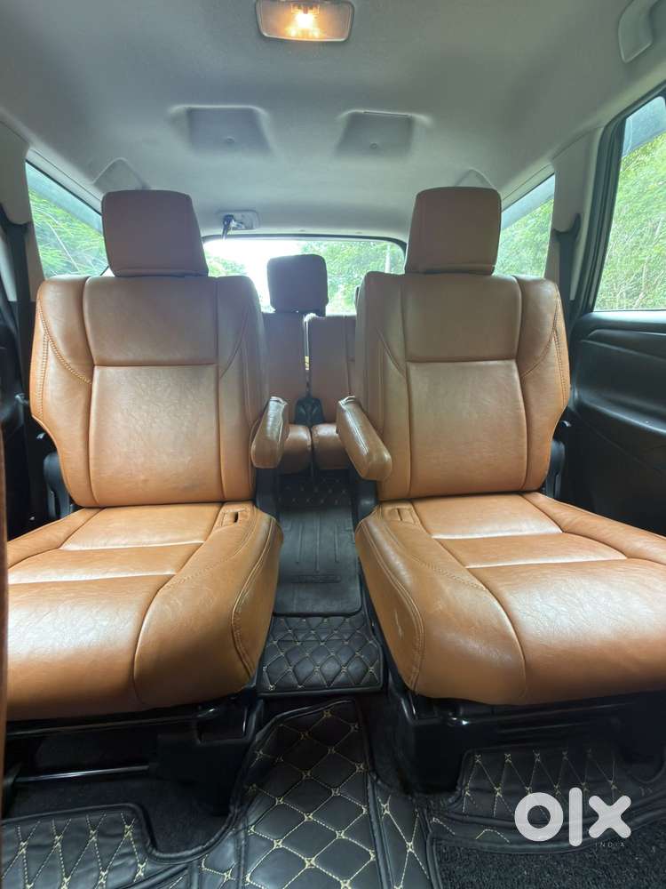 Toyota Innova Crysta 2.4 Gx Limited Edition 7 Str, 2023, Diesel