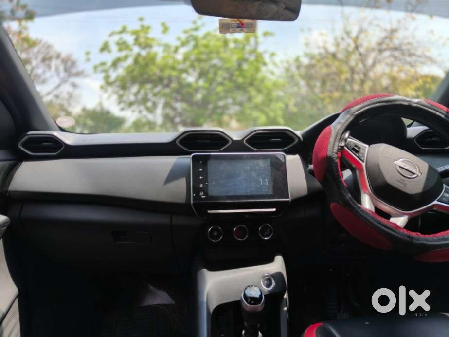 Nissan Magnite N-connecta Mt, 2025, Petrol