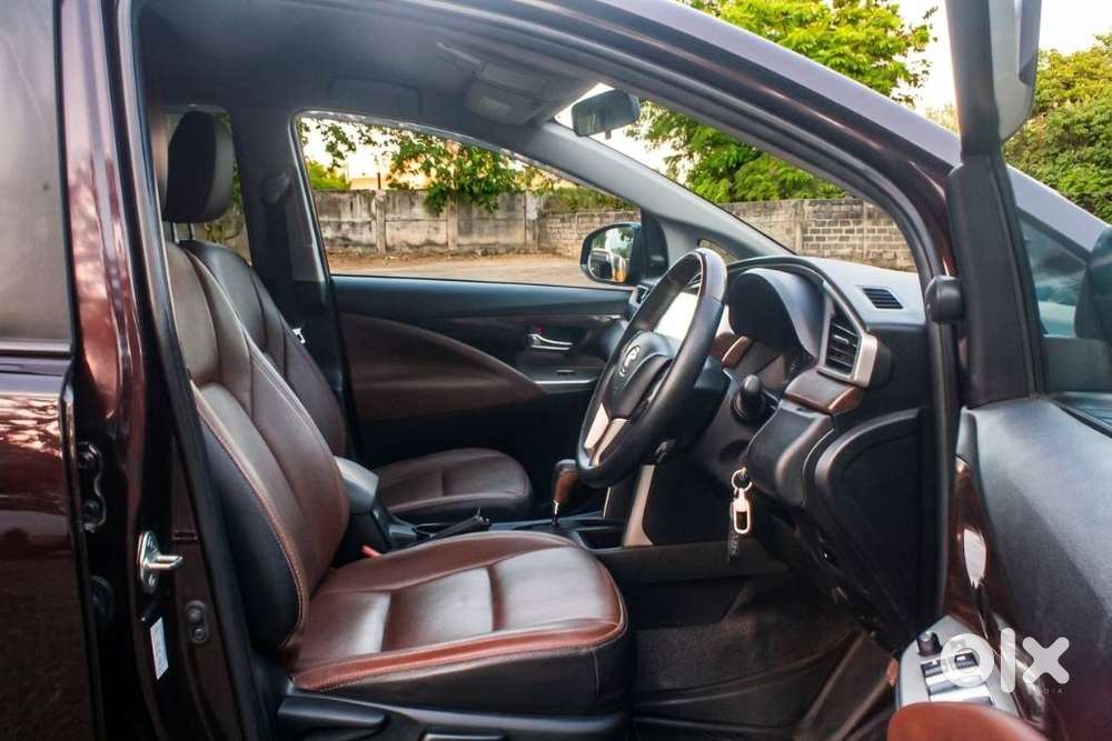 Toyota Innova Crysta 2.8 Gx At 8s, 2019, Diesel