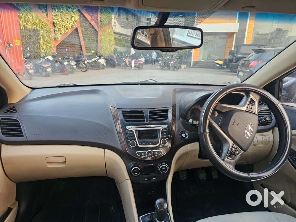 Hyundai Verna Fluidic 1.6 Vtvt Sx Opt, 2015, Petrol