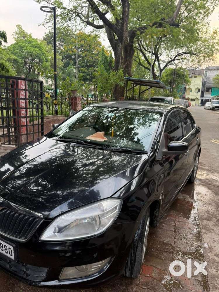 Skoda Rapid 2012 Petrol 60000 Km Driven