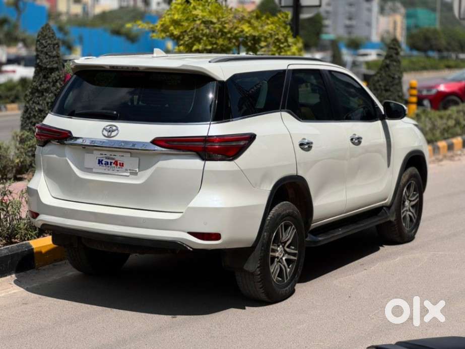 Toyota Fortuner 4x2 At 2.8 Diesel, 2022, Diesel