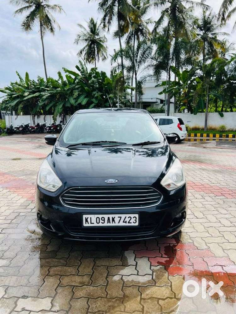 Ford Figo Petrol Titanium, 2016, Petrol