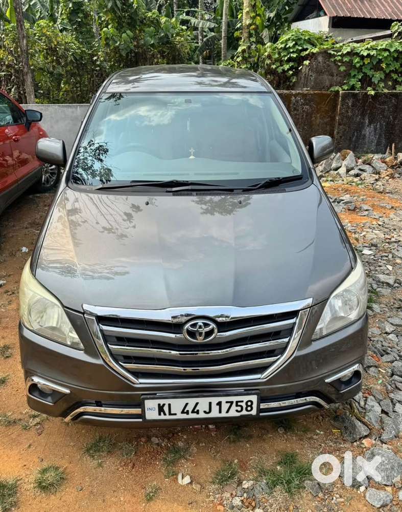 Toyota Innova Diesel 2014