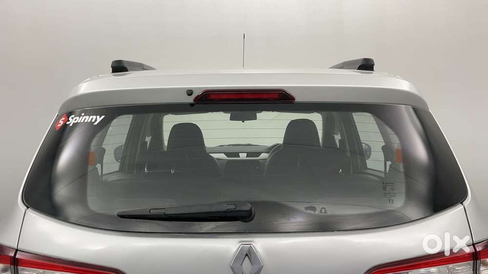 Renault Triber Rxz, 2023, Petrol