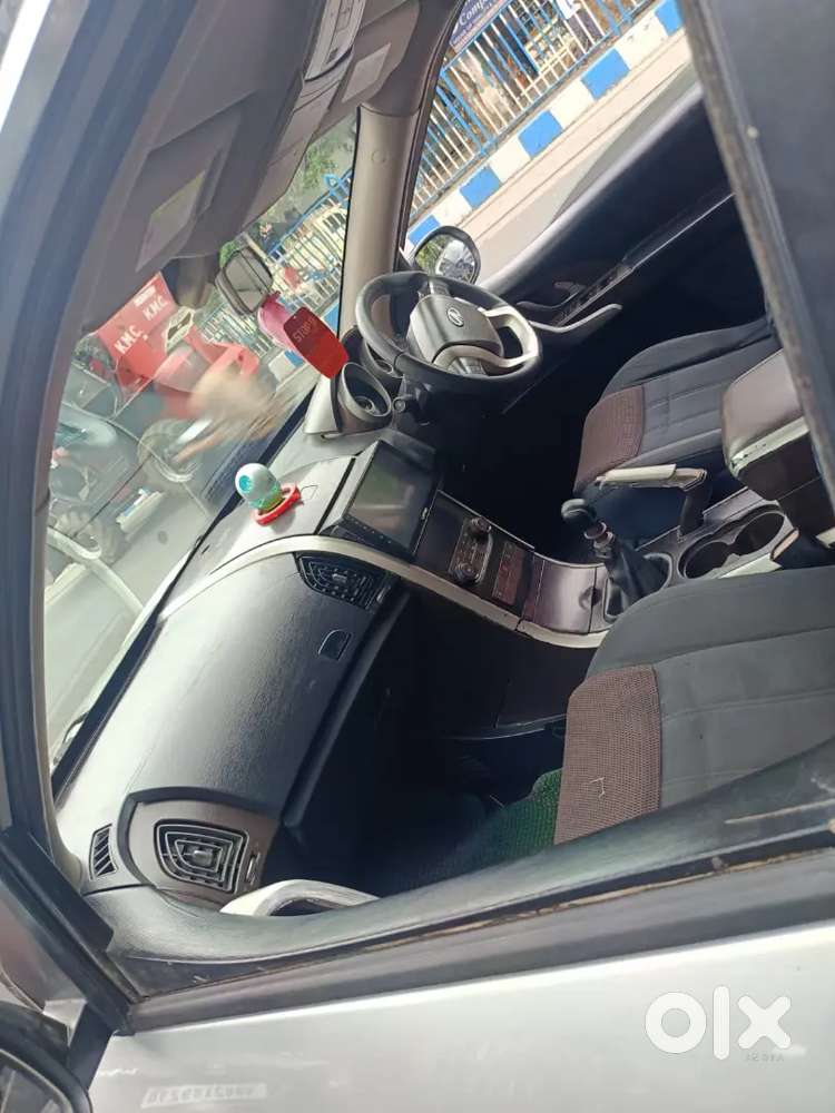 Mahindra Xuv500 1.99 Diesel 2012